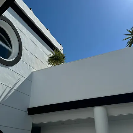 Puerta Del Mar