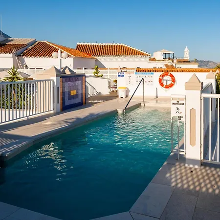 Puerta Del Mar - Adults Recommended